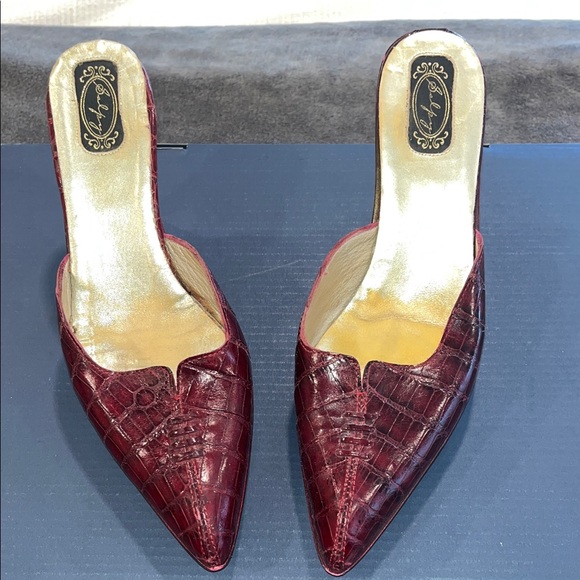 Salpy Shoes - Salpy Burgundy Croc-Embossed Pointed Mule Heels, Size 6